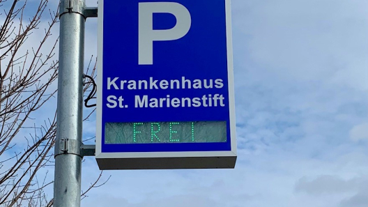 Einfahrt zum Parkplatz